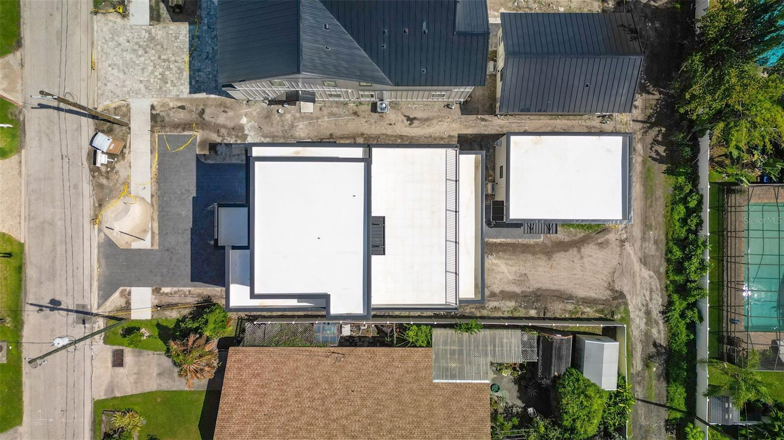 SUBURB ROYAL - Residential