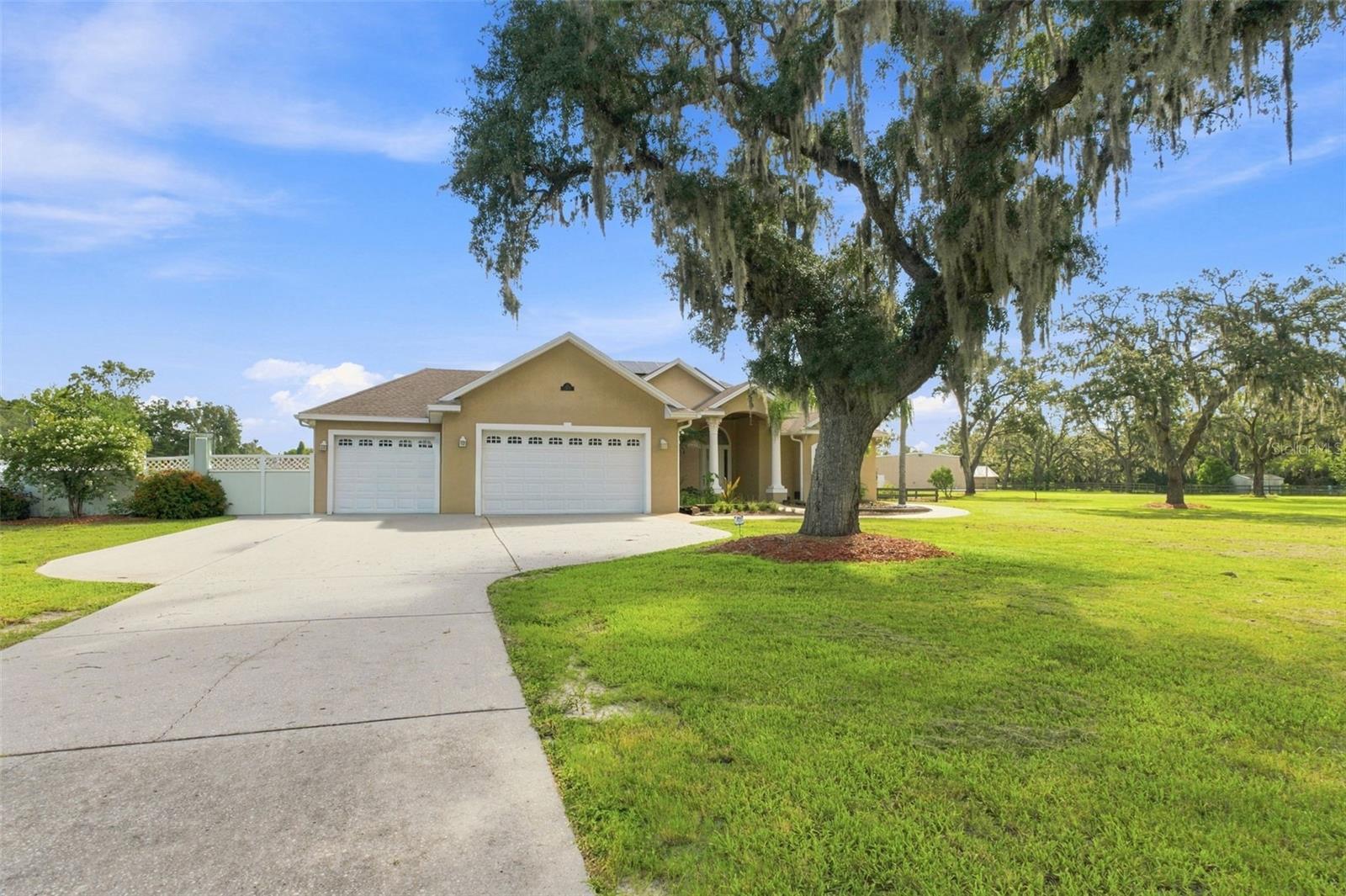 11302 OSCEOLA DRIVE