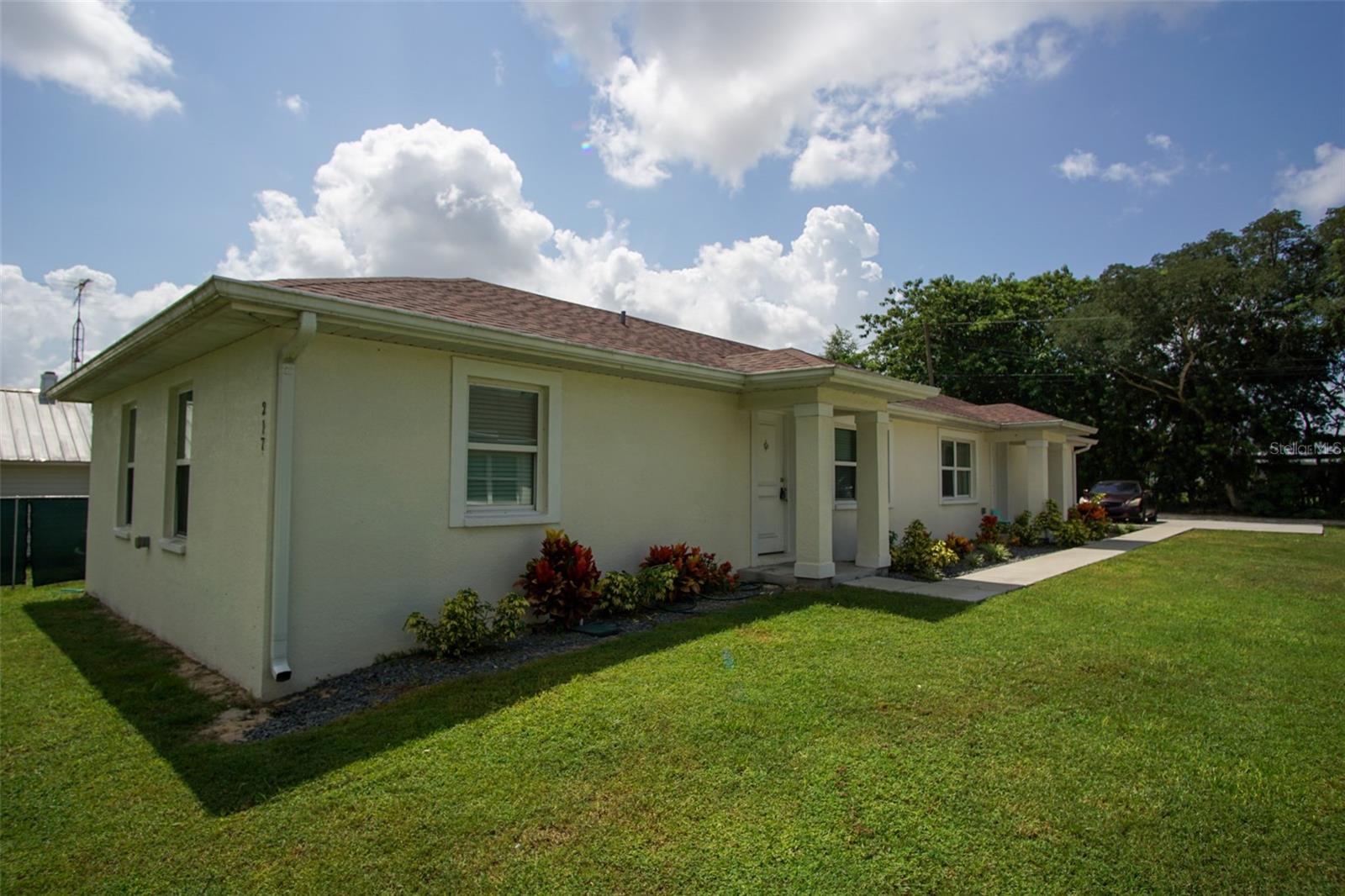 DAVENPORT - Residential Lease