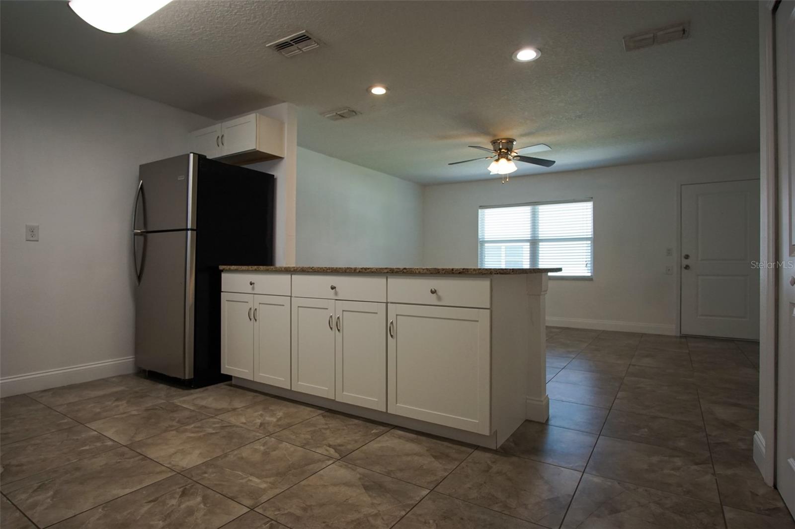 DAVENPORT - Residential Lease