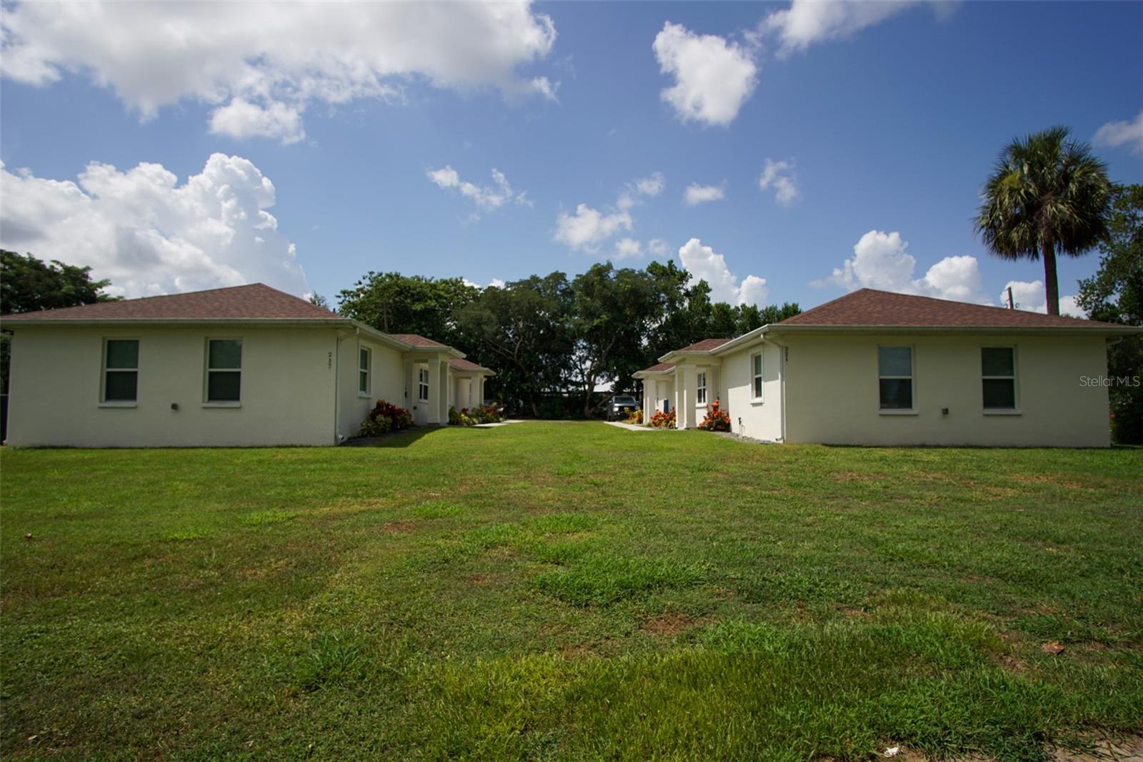 DAVENPORT - Residential Lease