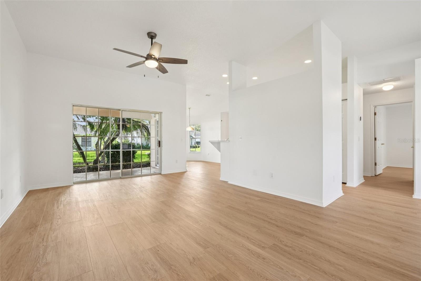 TAVARES BAYTREE PH 02 - Residential