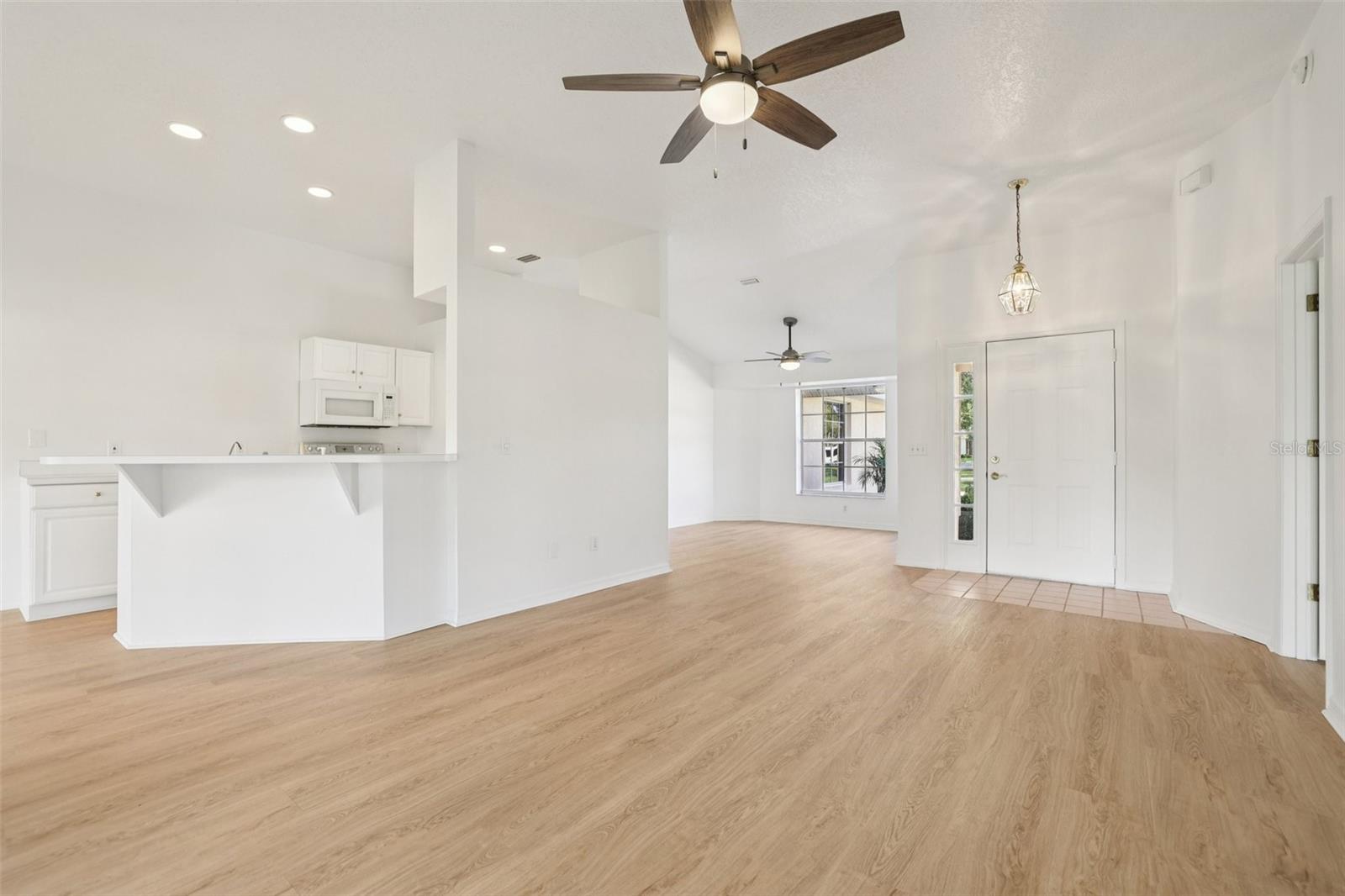 TAVARES BAYTREE PH 02 - Residential