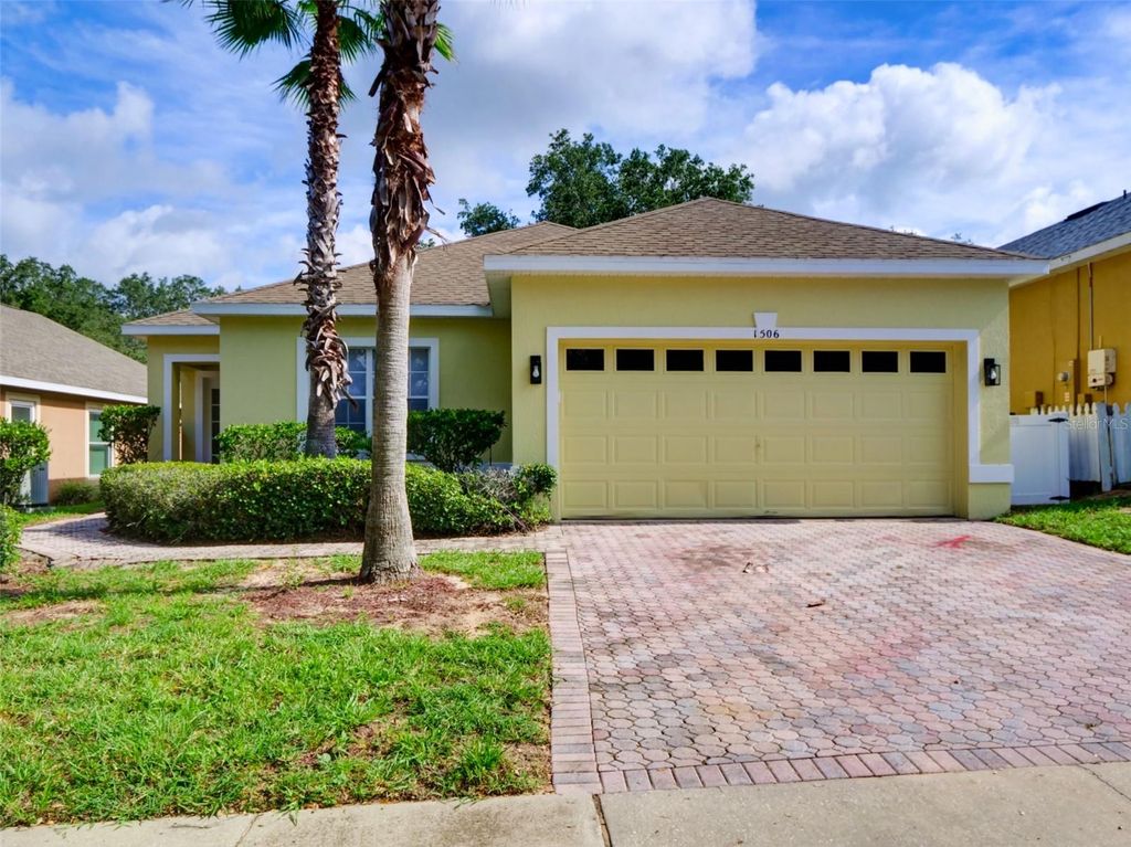 Photo of 1506 N Hampton Drive, Davenport, FL 33897 (MLS # G5100517)