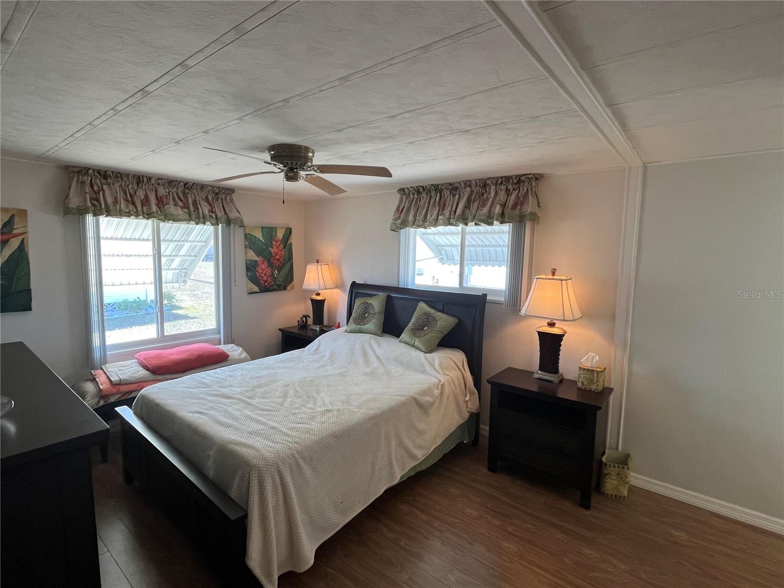 VENICE ISLE - Residential