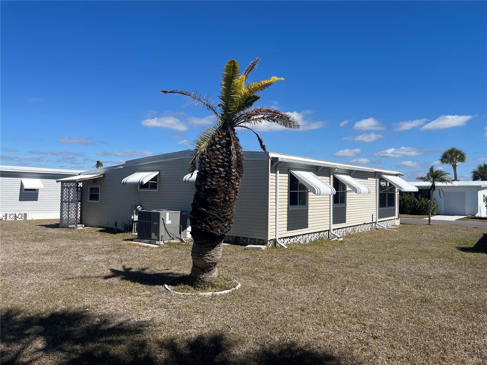 828 TRENTO, VENICE, FL, 34285 3 828 TRENTO