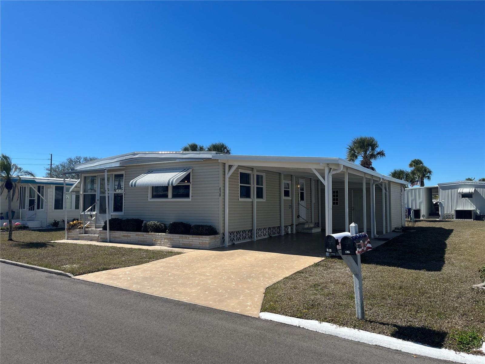 828 TRENTO, VENICE, FL, 34285 1 828 TRENTO