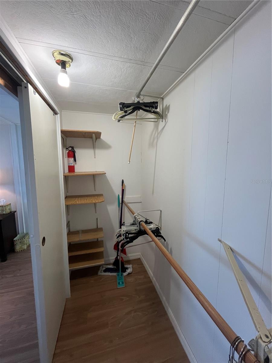 VENICE ISLE - Residential