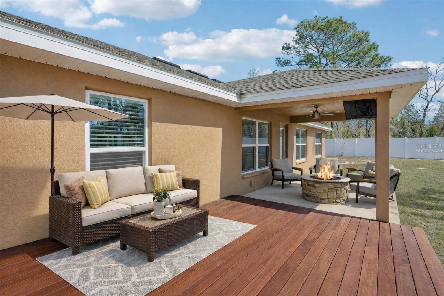 ROYAL HIGHLANDS - Residential