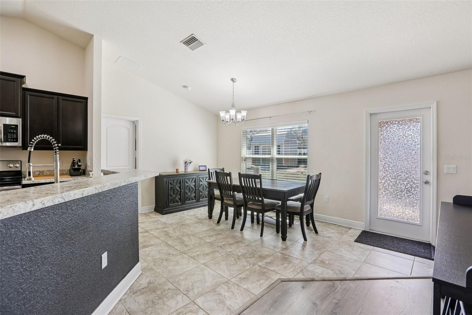 ROYAL HIGHLANDS - Residential