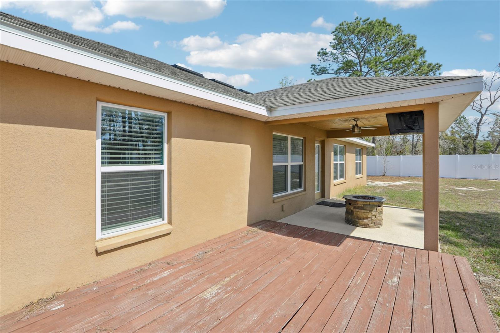 ROYAL HIGHLANDS - Residential