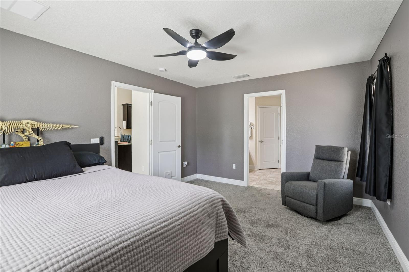 ROYAL HIGHLANDS - Residential