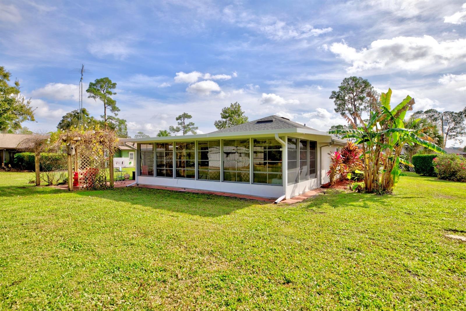 GOLF HAMMOCK - Residential