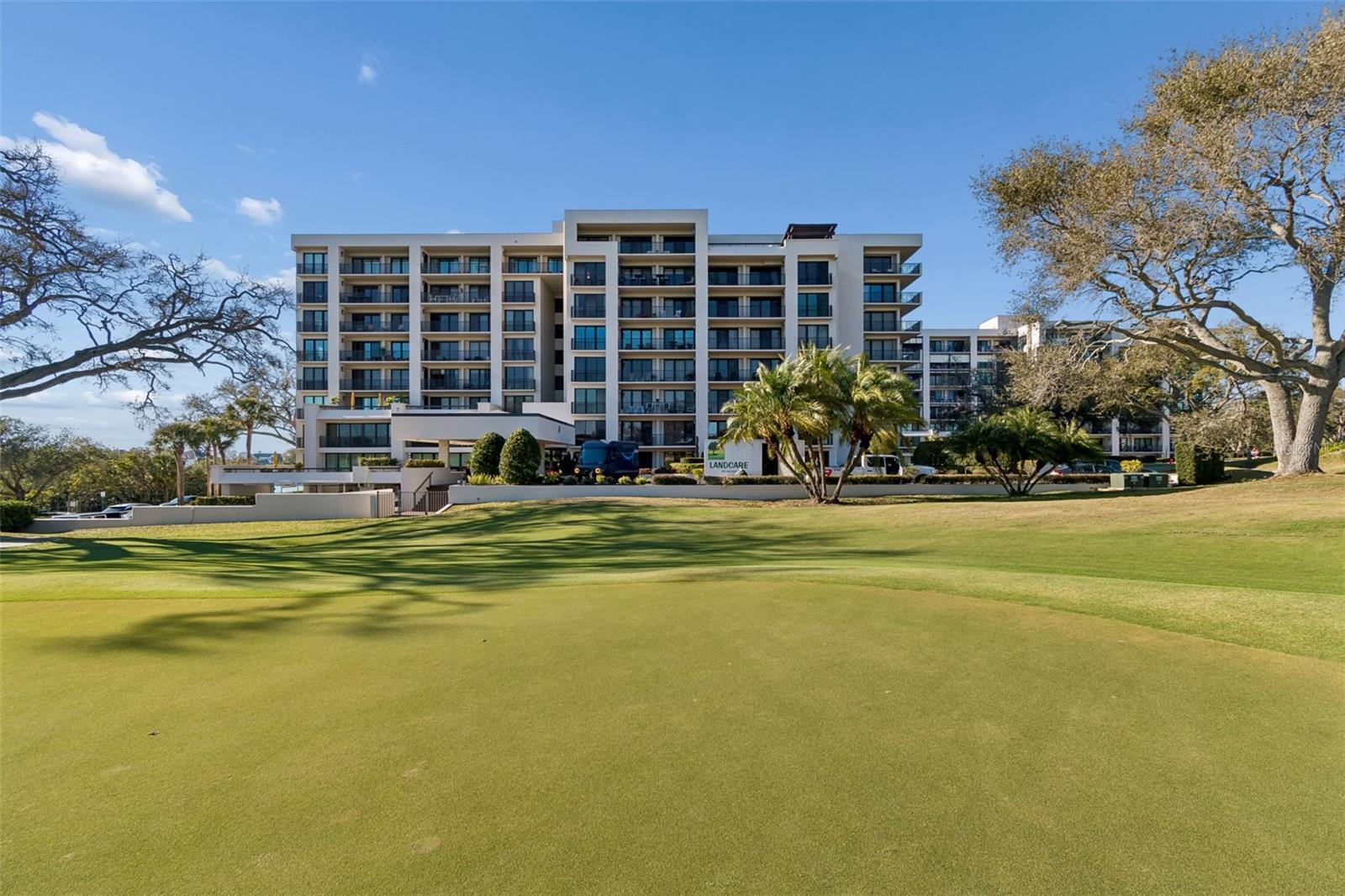 4 BELLEVIEW BOULEVARD 701