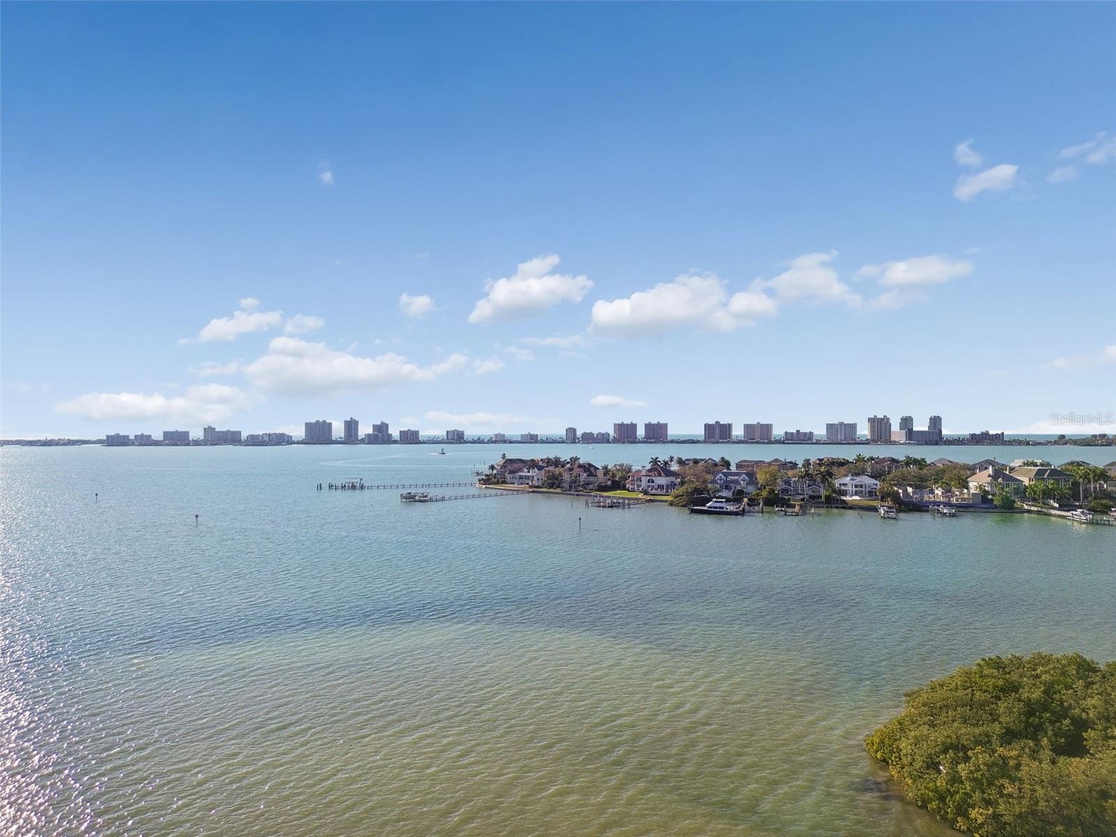 4 BELLEVIEW BOULEVARD 701