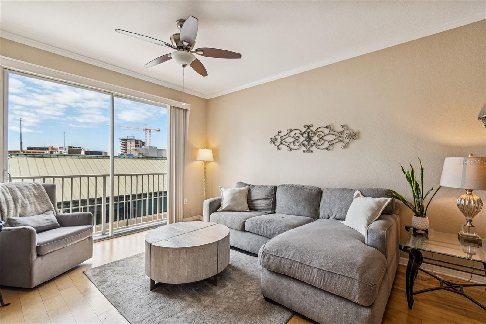 PARKCREST HARBOUR ISLAND CONDO - Residential