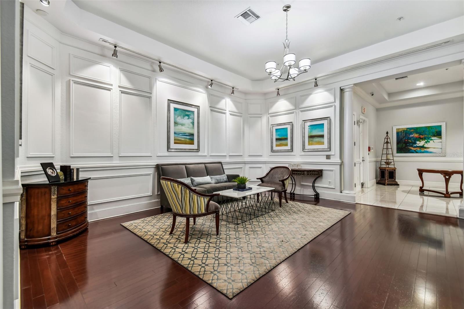 PARKCREST HARBOUR ISLAND CONDO - Residential