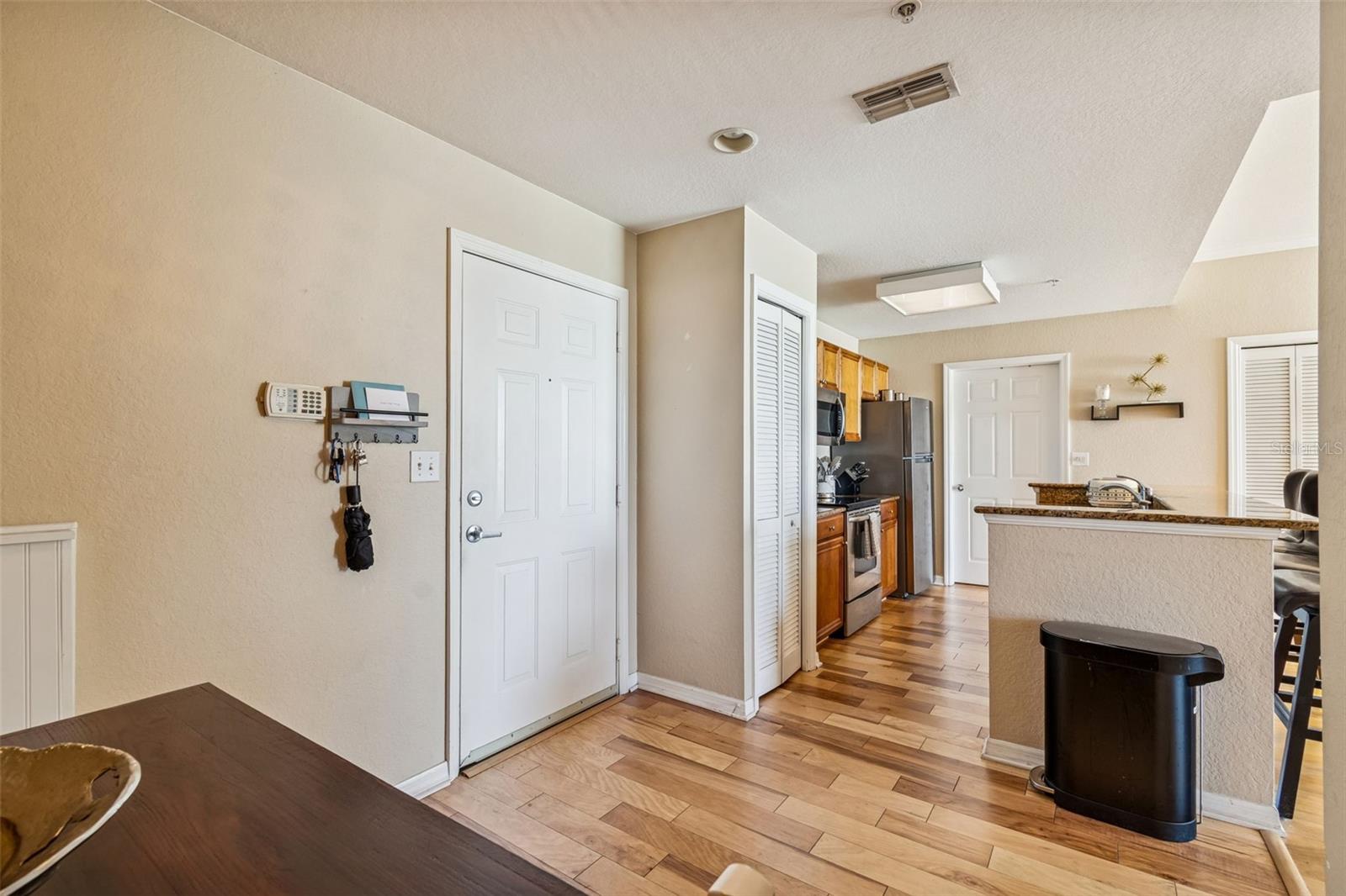 PARKCREST HARBOUR ISLAND CONDO - Residential