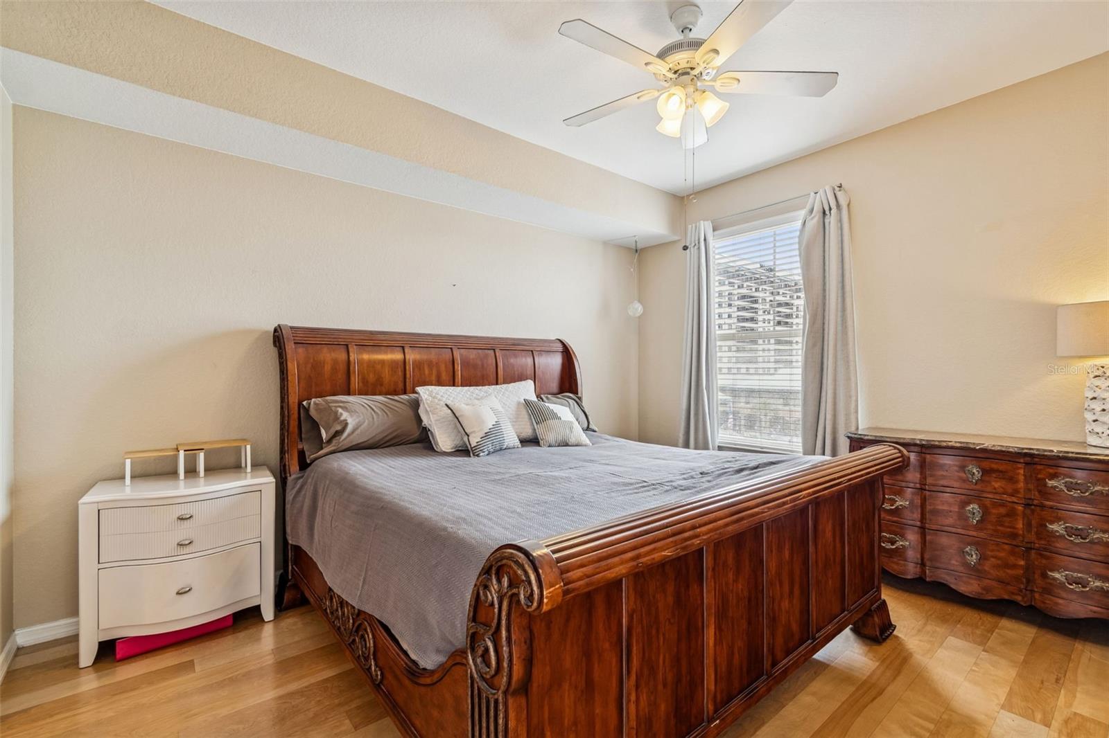 PARKCREST HARBOUR ISLAND CONDO - Residential