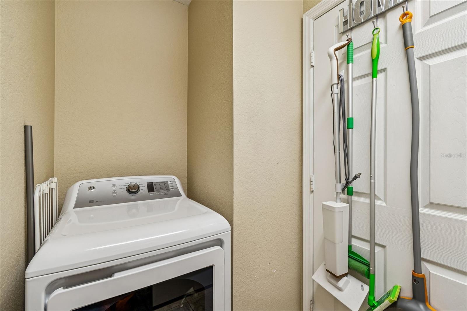 PARKCREST HARBOUR ISLAND CONDO - Residential