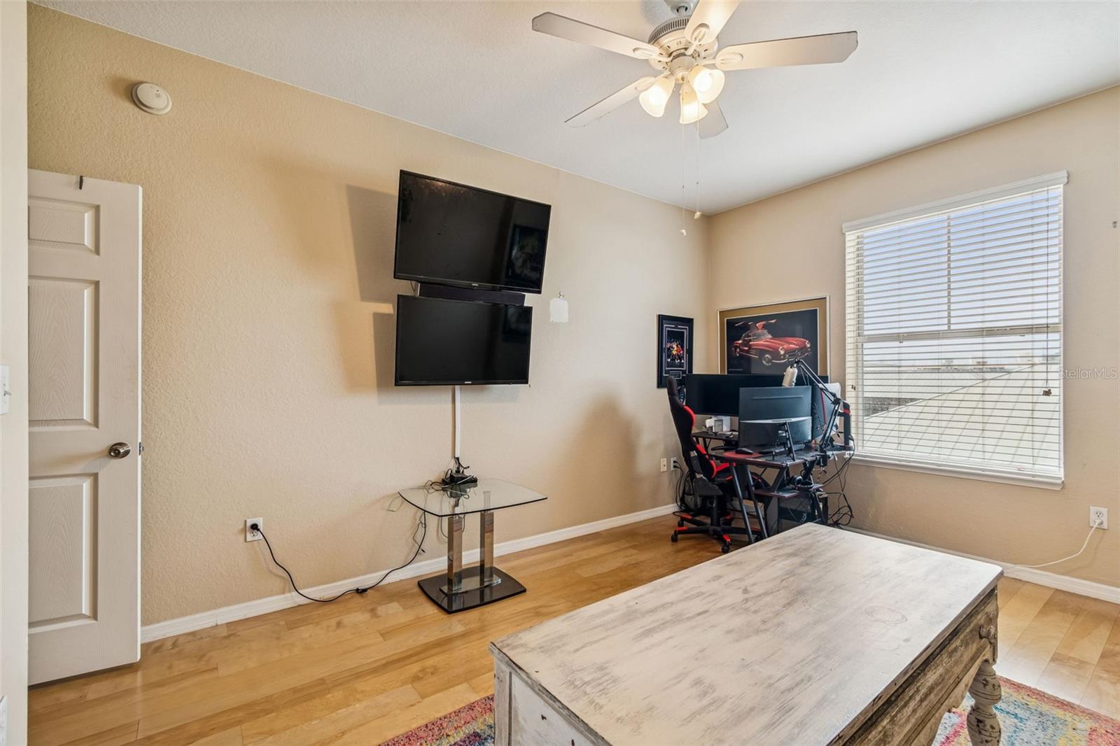 PARKCREST HARBOUR ISLAND CONDO - Residential