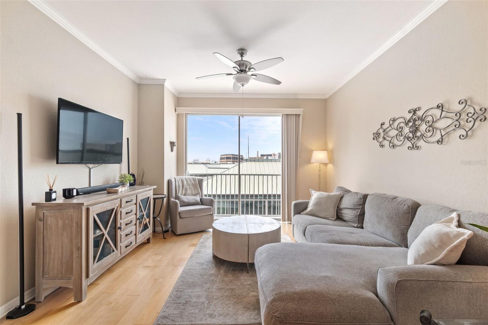 PARKCREST HARBOUR ISLAND CONDO - Residential