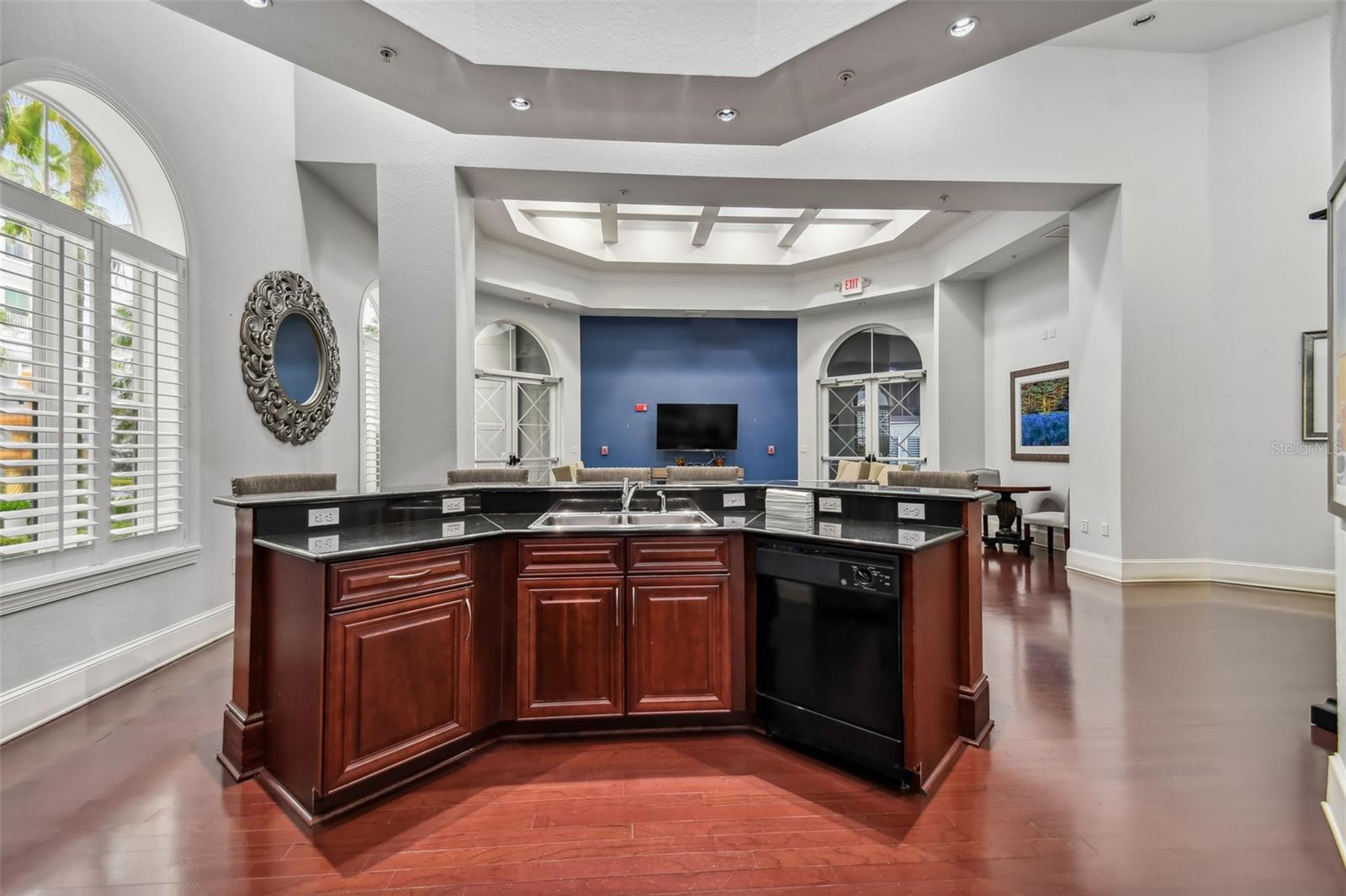 PARKCREST HARBOUR ISLAND CONDO - Residential