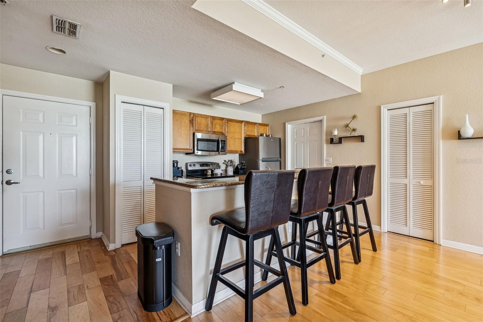 PARKCREST HARBOUR ISLAND CONDO - Residential