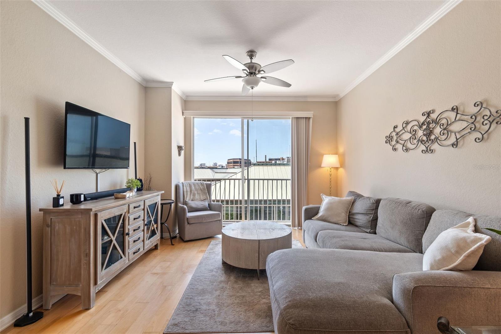PARKCREST HARBOUR ISLAND CONDO - Residential
