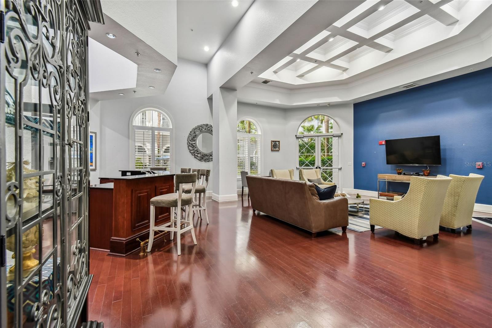 PARKCREST HARBOUR ISLAND CONDO - Residential