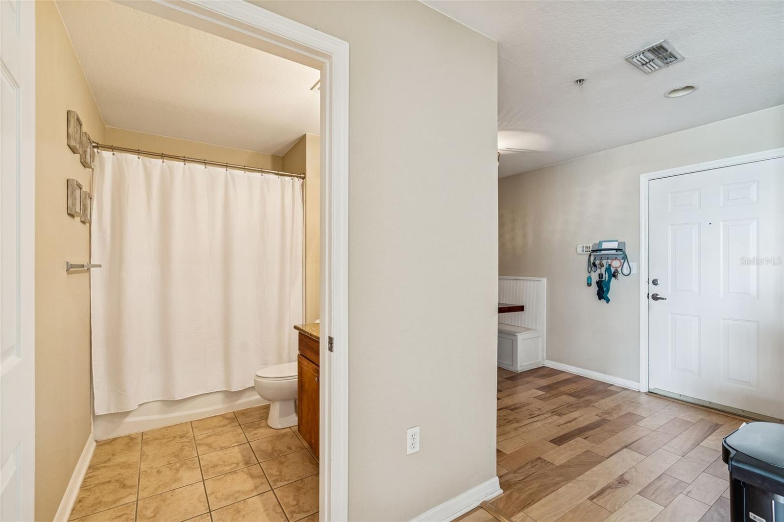 PARKCREST HARBOUR ISLAND CONDO - Residential