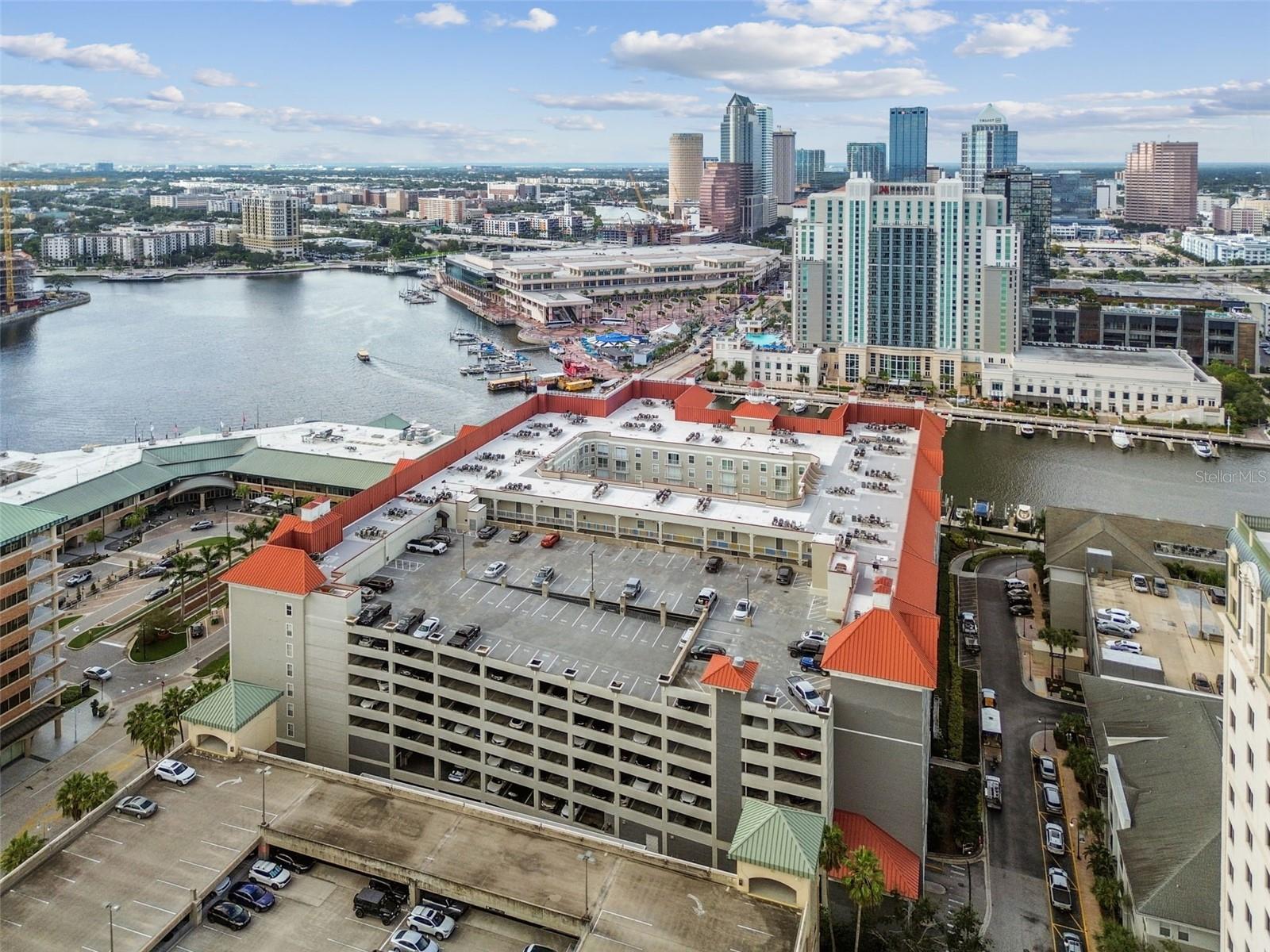 PARKCREST HARBOUR ISLAND CONDO - Residential