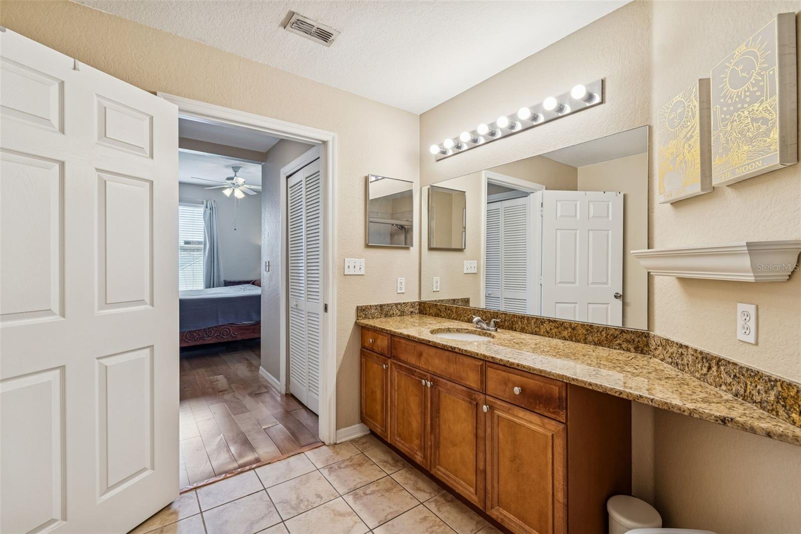 PARKCREST HARBOUR ISLAND CONDO - Residential