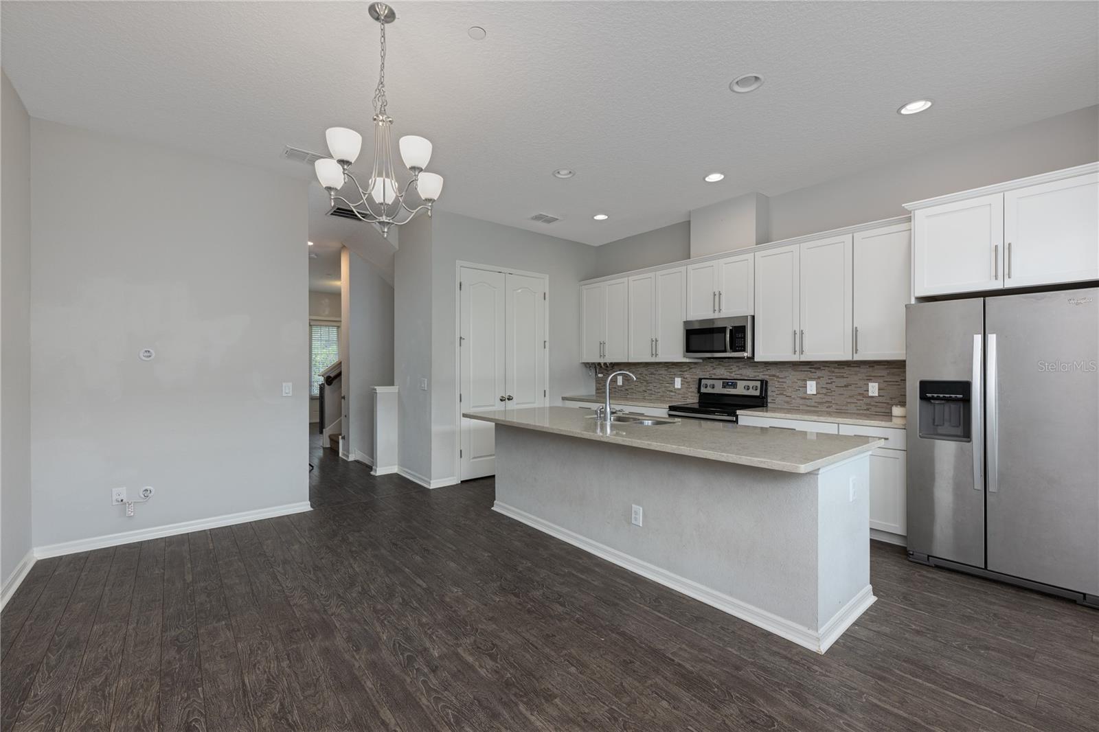 HAMPTONS - SECOND REP - Residential