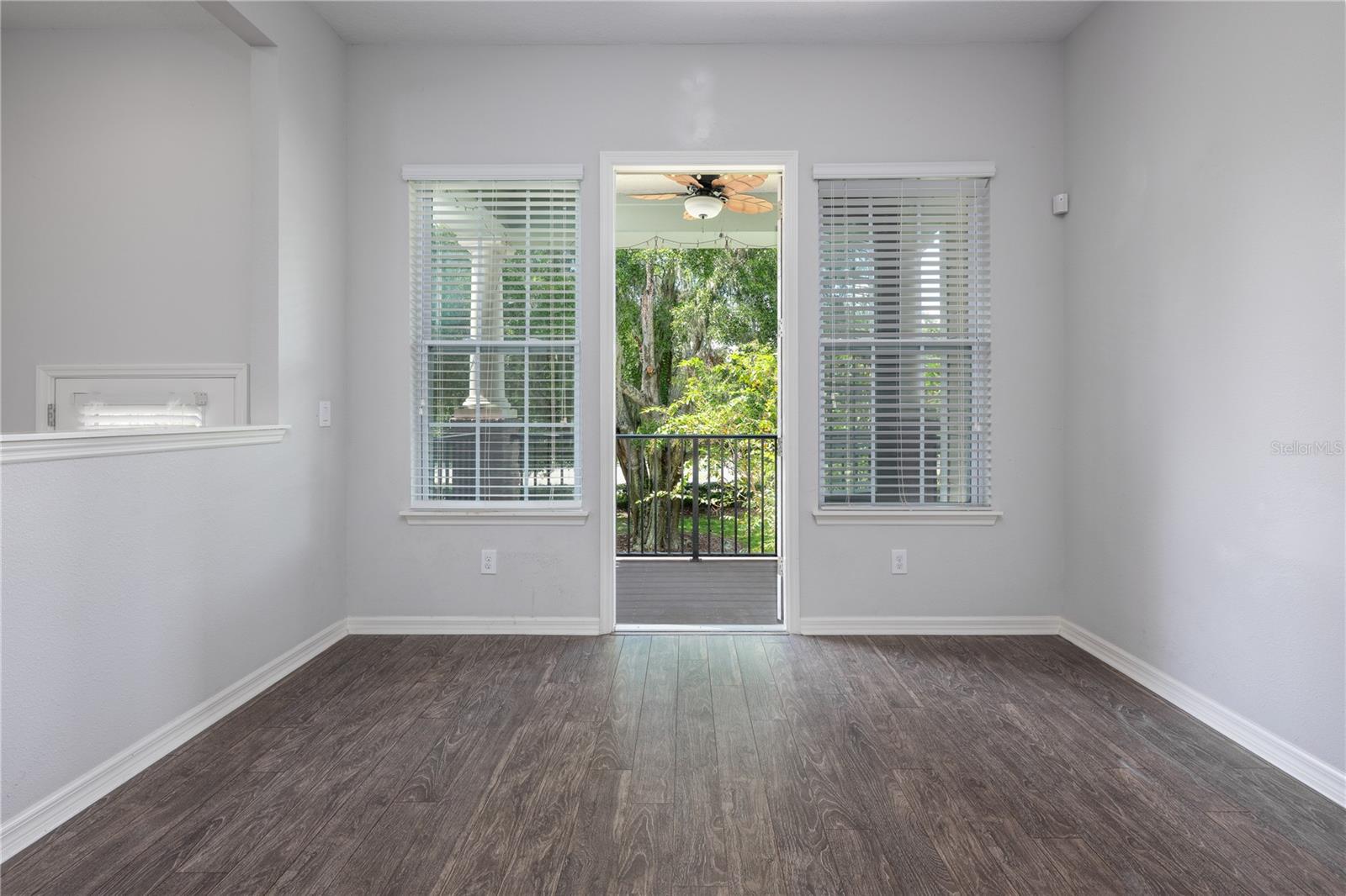 HAMPTONS - SECOND REP - Residential