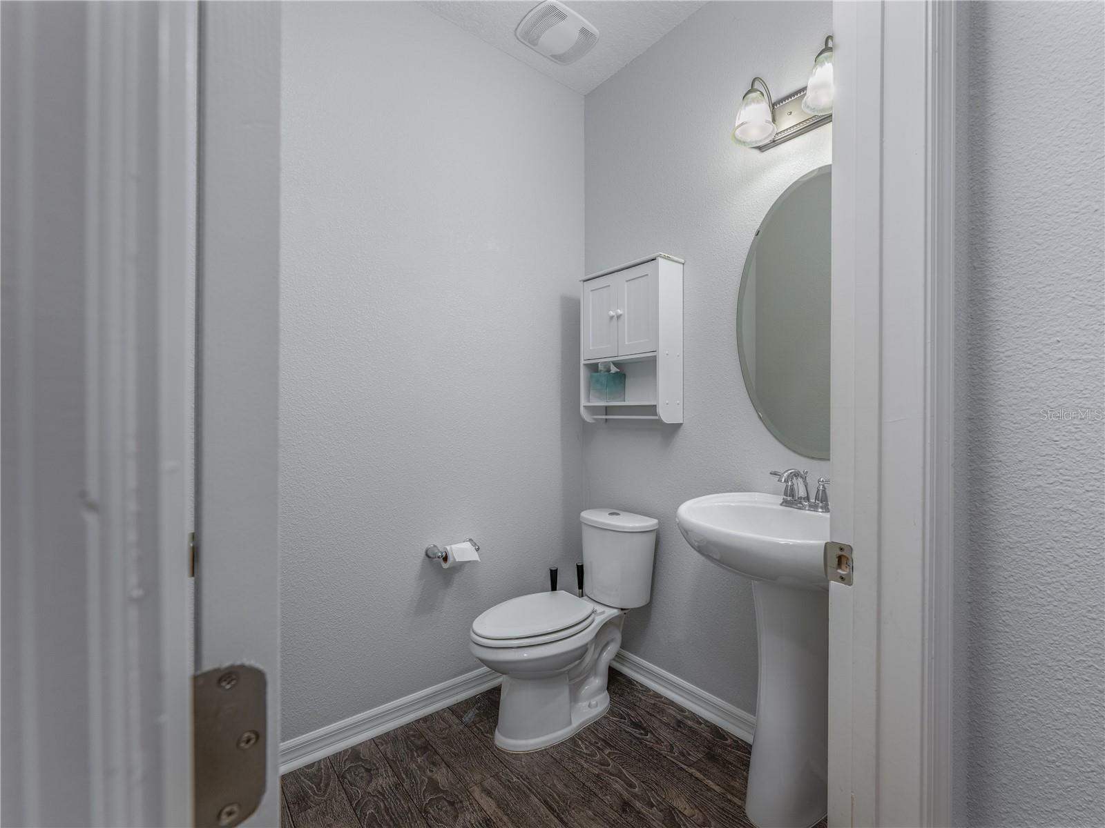 HAMPTONS - SECOND REP - Residential