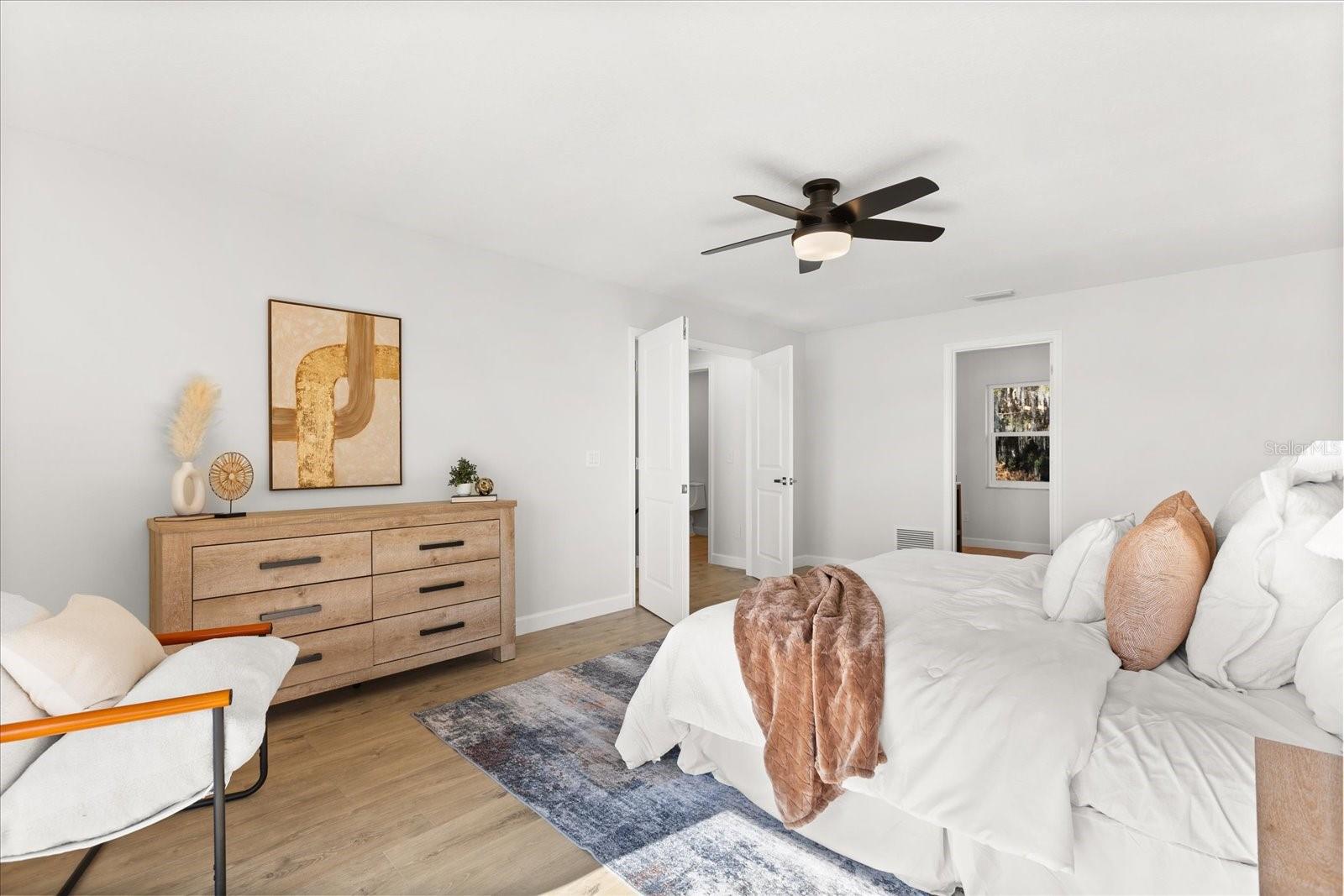 HICKORY LAKE ESTATES - Residential