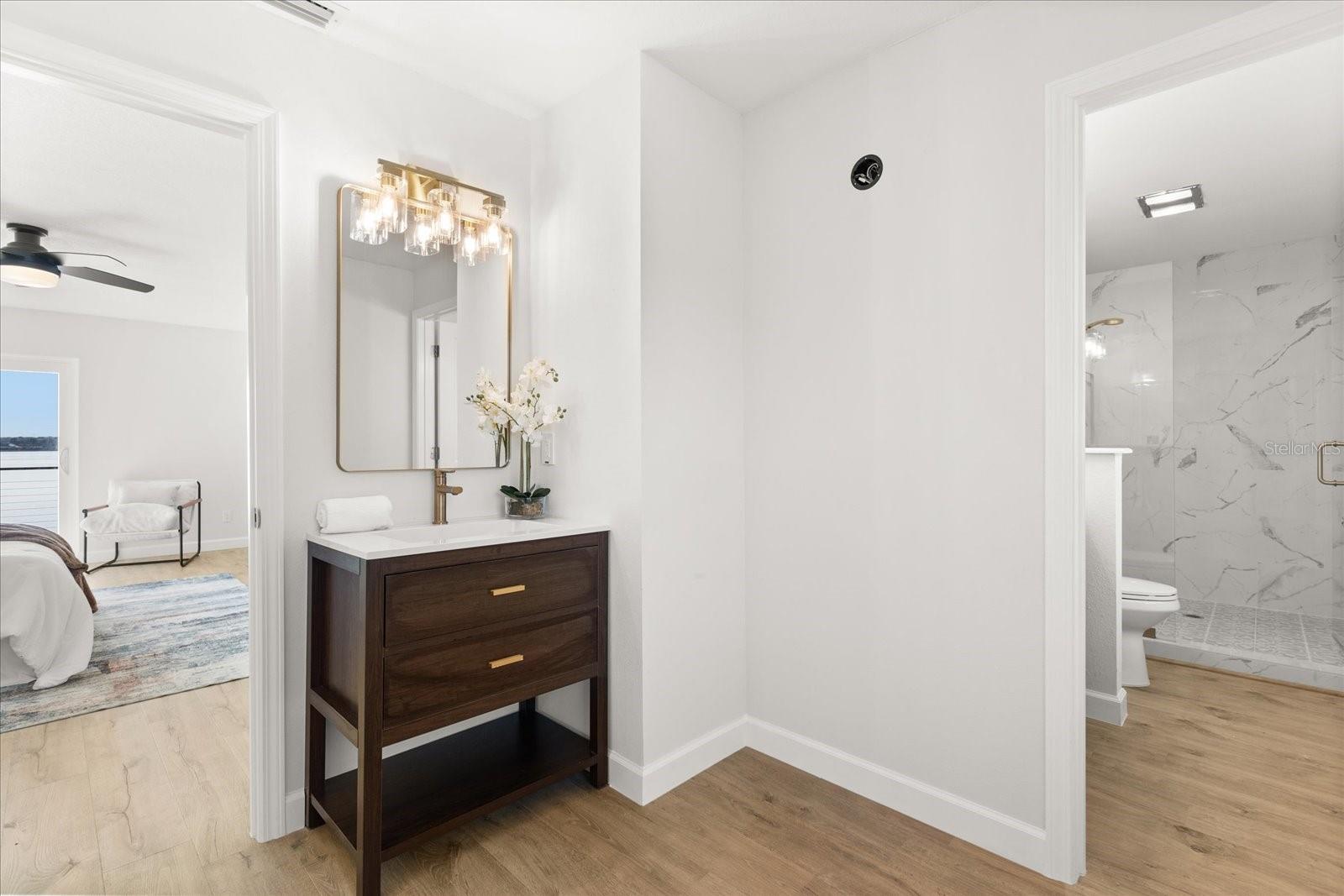 HICKORY LAKE ESTATES - Residential