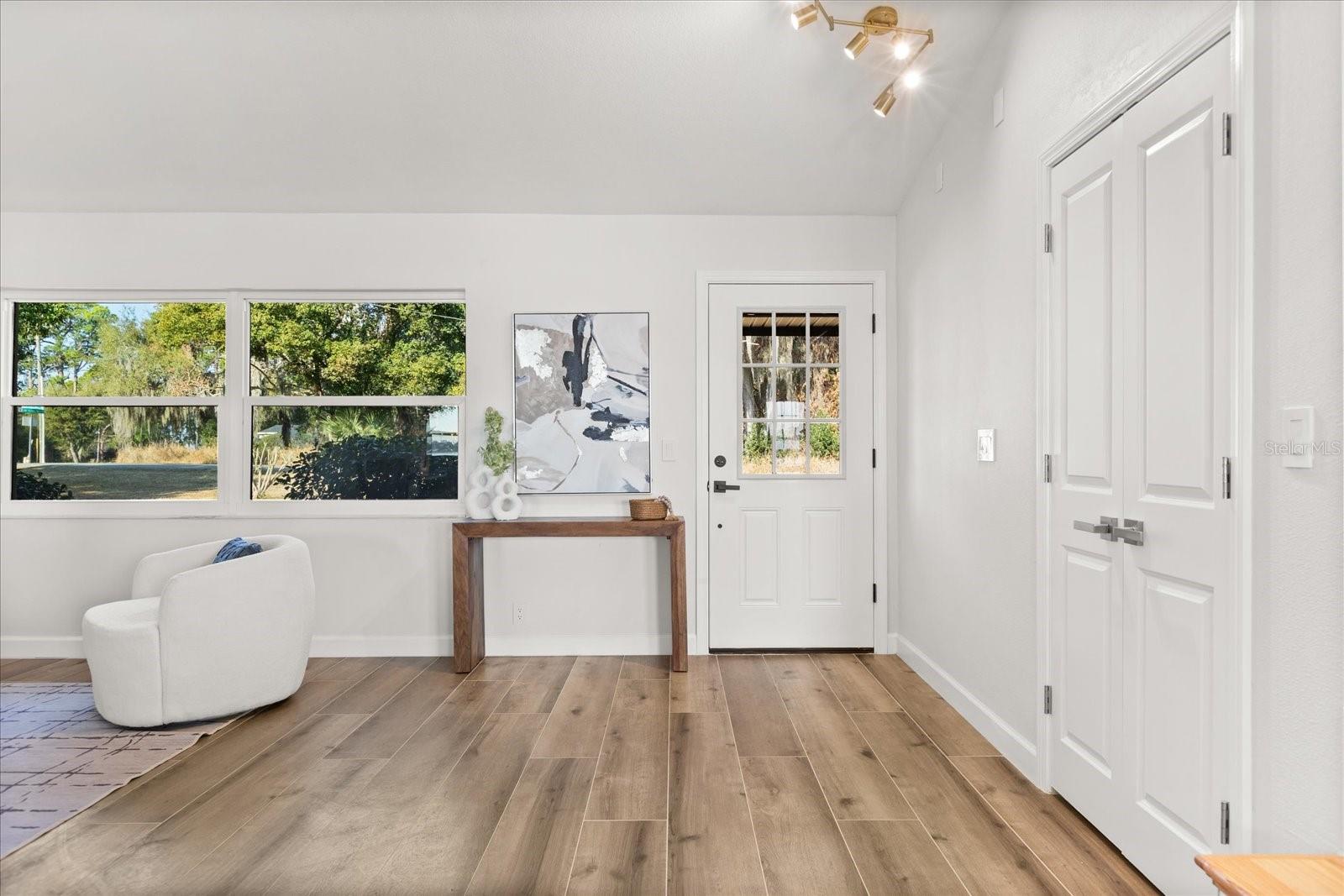 HICKORY LAKE ESTATES - Residential