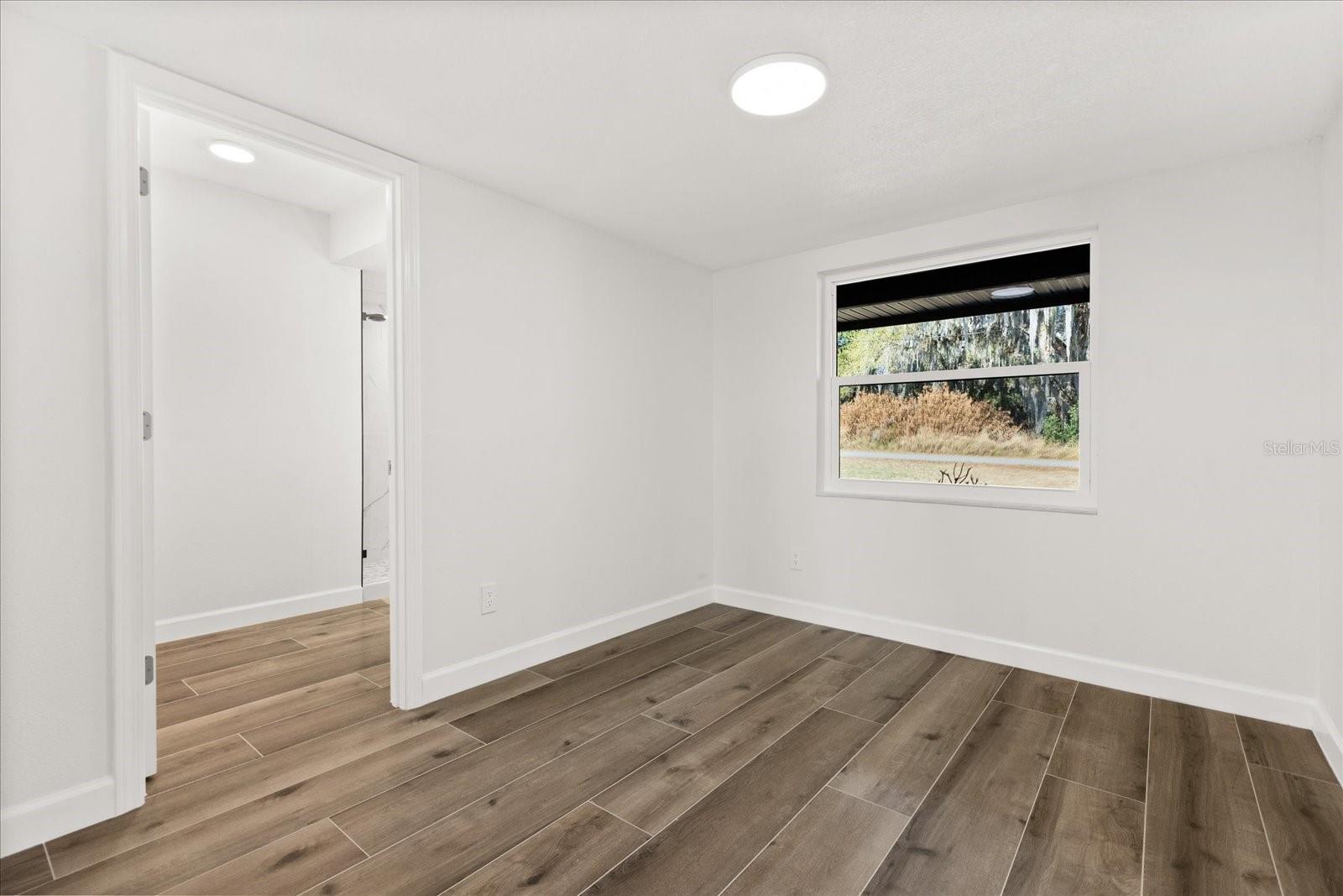 HICKORY LAKE ESTATES - Residential