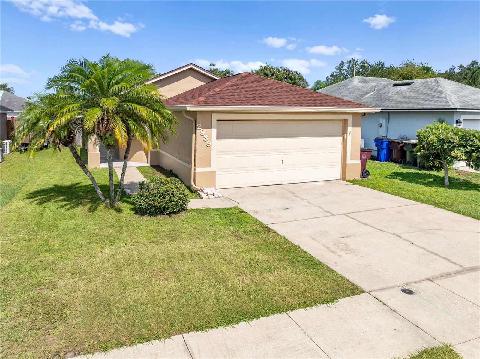 Charming well-kept 3-bed, 2-bath home. 3 yrs Roof, and New Carpets. The open layout with vaulted ceilings and tile floors creates a bright, inviting space perfect for relaxing or entertaining.
Enjoy a spacious owner’s suite with a private bath, two additional bedrooms, and a second full bath. Sliding doors lead to a covered patio and fully fenced backyard—ideal for gatherings or quiet evenings.
Located in an established community with easy access to schools, shopping, Lake Nona, and Orlando attractions.
? 3 Bedrooms / 2 Bathrooms
? Open floor plan & vaulted ceilings
? Covered patio & fenced yard
? Great St. Cloud location
Schedule your private showing today!