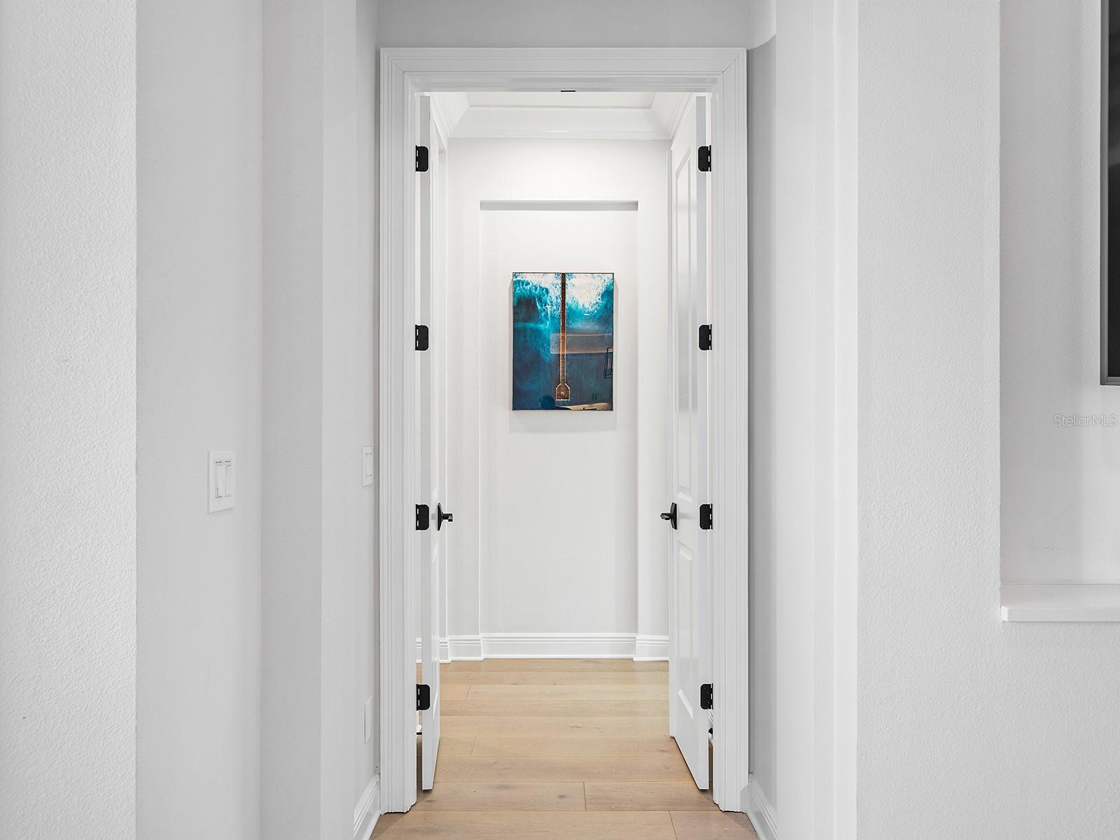 LAKEHOUSE COVE AT WATERSIDE - Residential