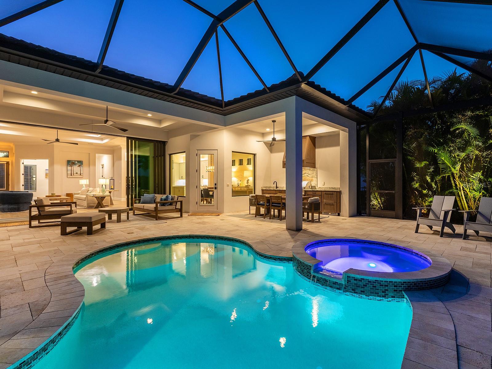 LAKEHOUSE COVE AT WATERSIDE - Residential