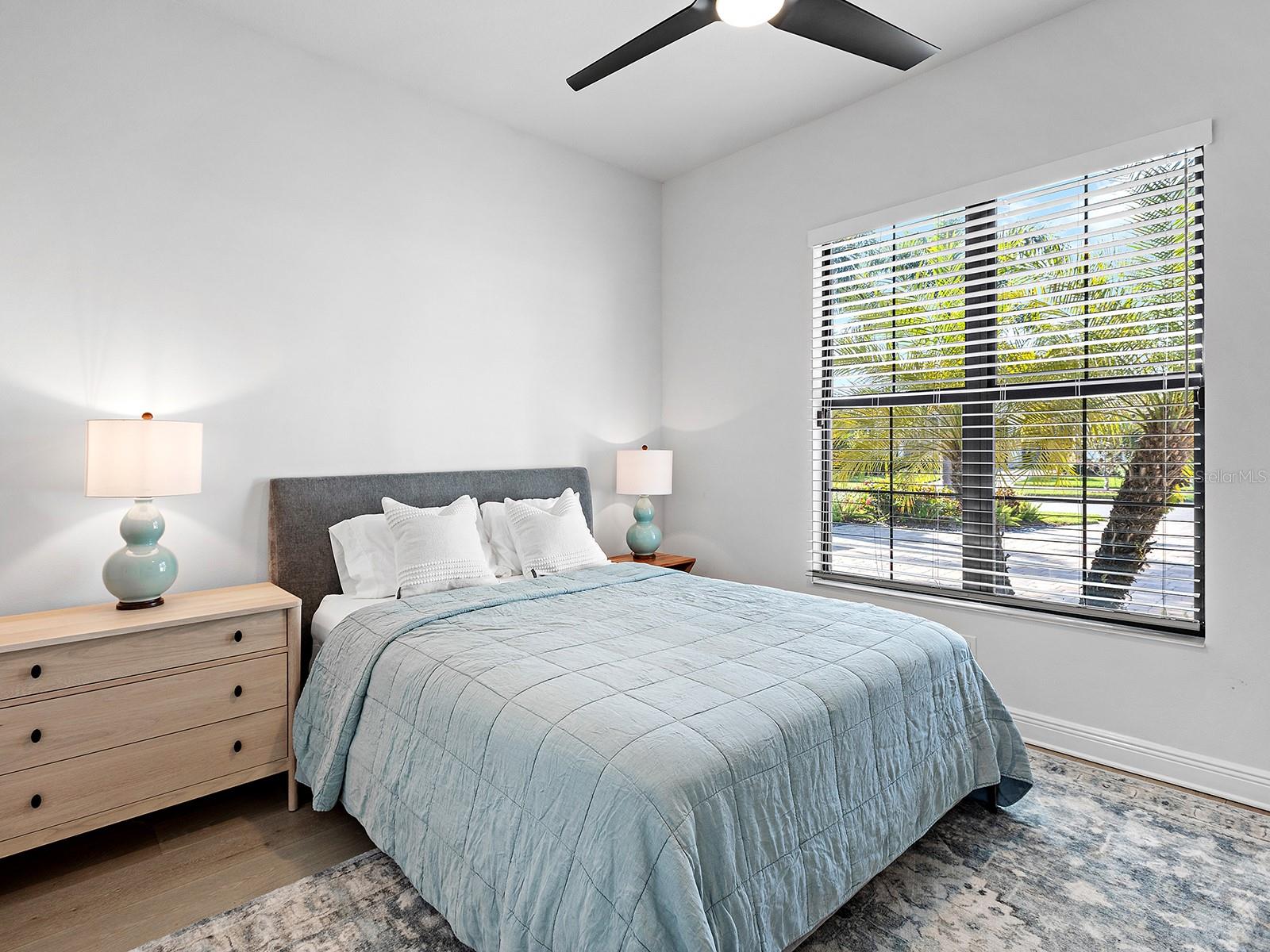 LAKEHOUSE COVE AT WATERSIDE - Residential