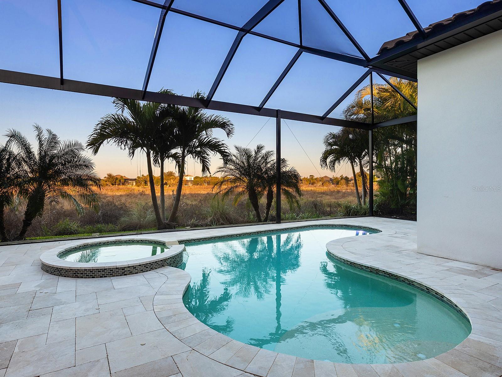 LAKEHOUSE COVE AT WATERSIDE - Residential