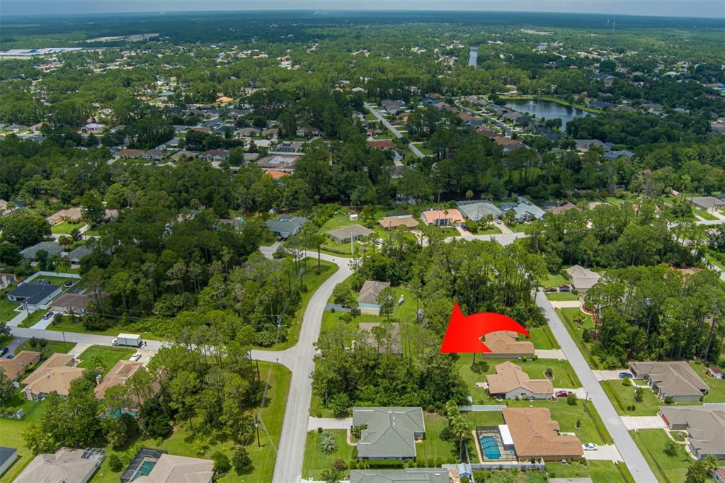 INDIAN TRAILS - Land