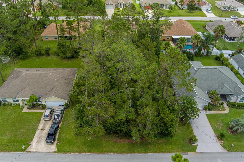 INDIAN TRAILS - Land