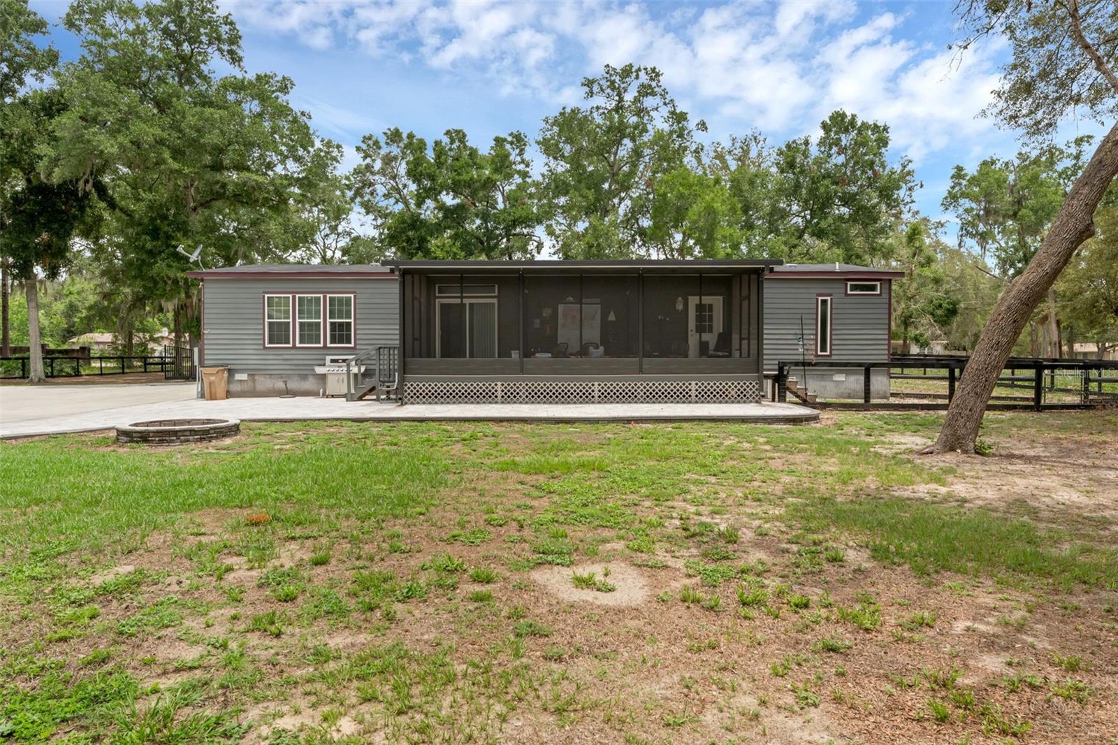4048 LAKE GRIFFIN ROAD