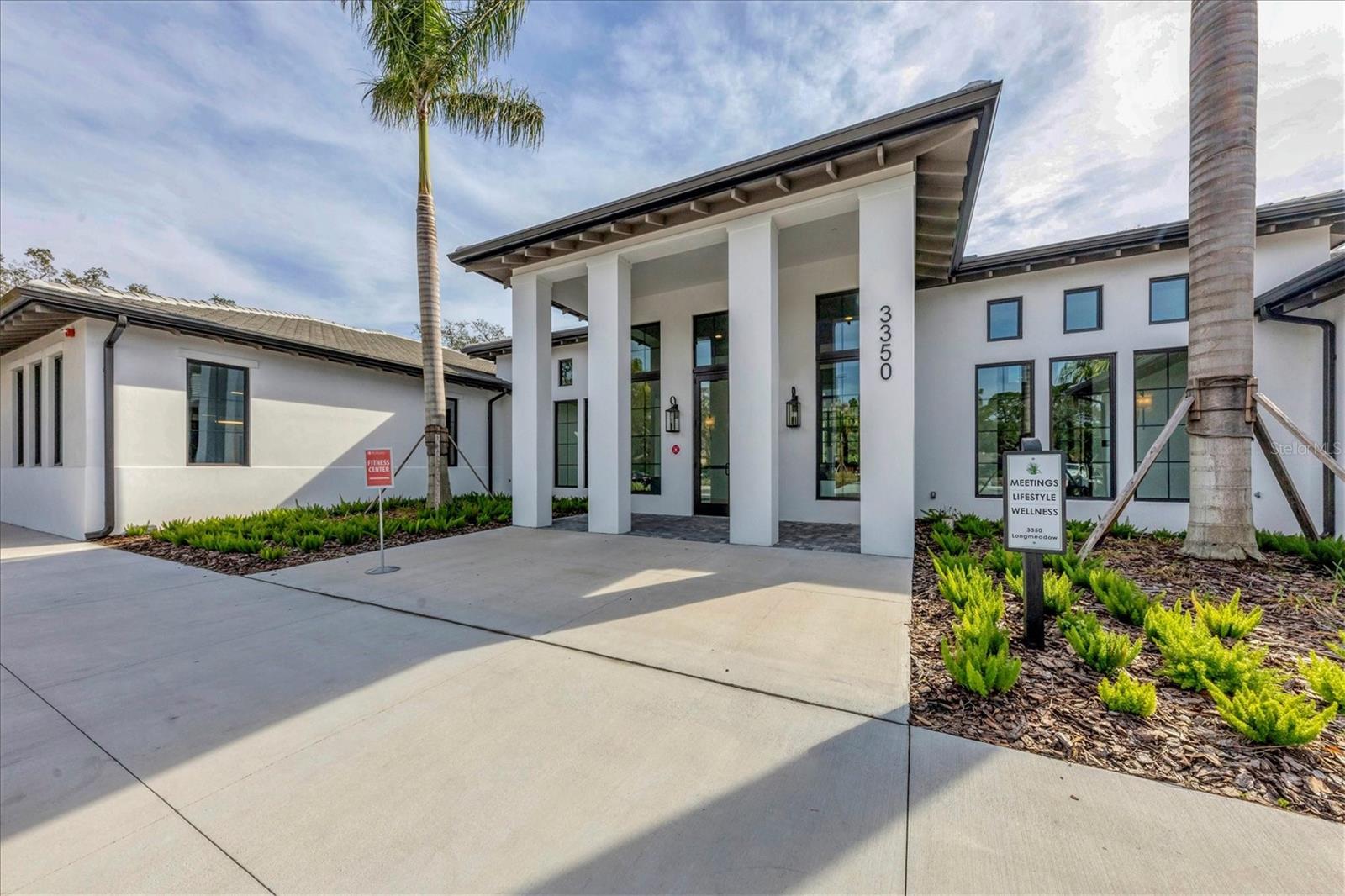 THE MEADOWS / PINEBROOK HOLLOW - Residential Lease