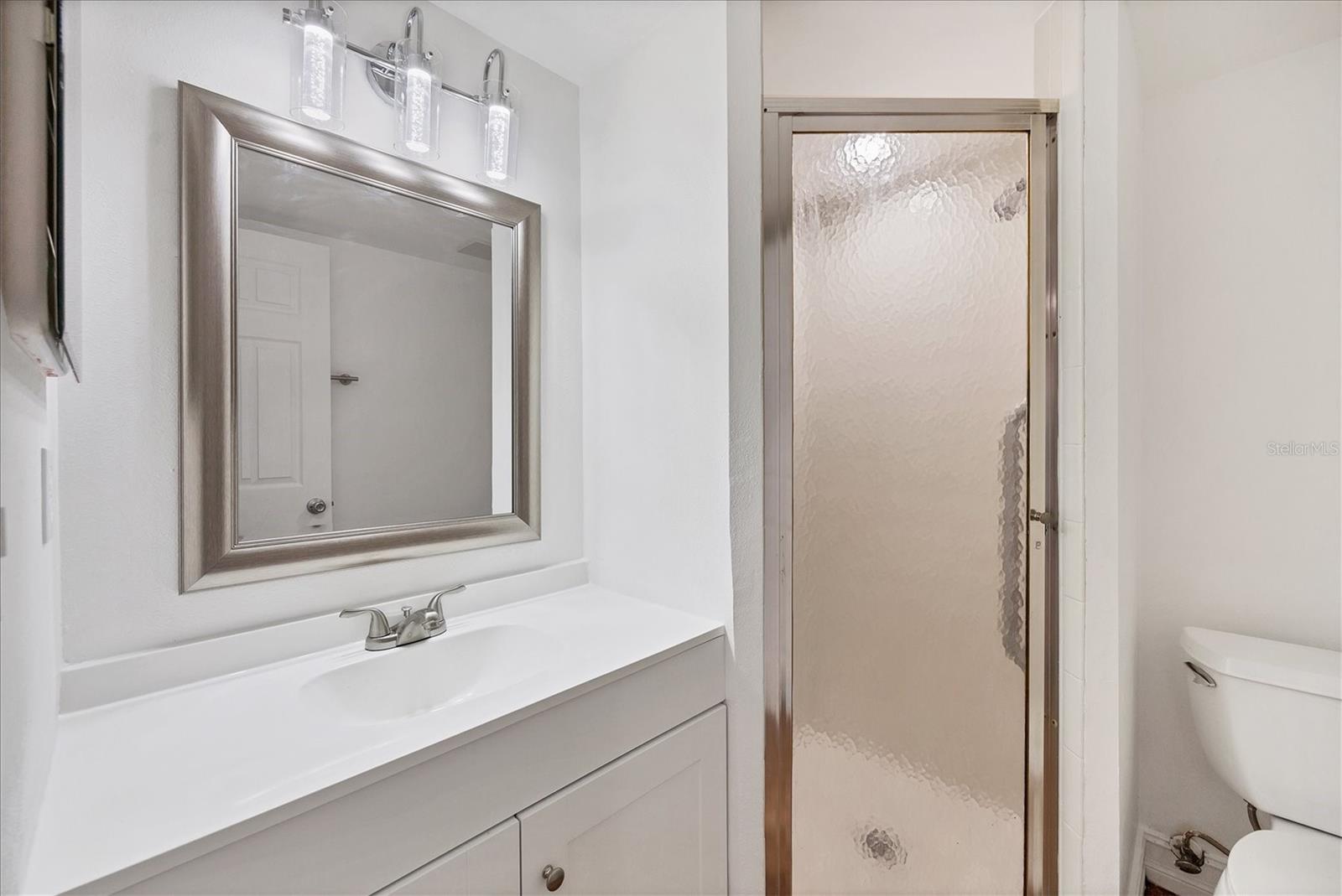 THE MEADOWS / PINEBROOK HOLLOW - Residential Lease